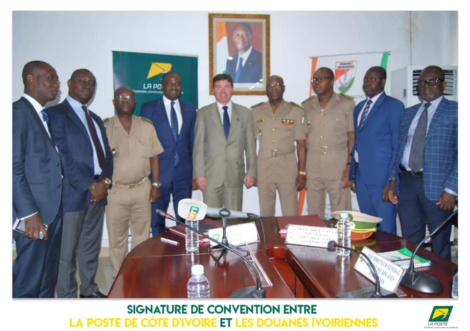Signature de convention entre la Poste de Côte d'Ivoire et les Douanes ivoiriennes.