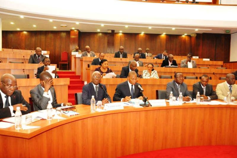 Les députés dotent le secteur postal ivoirien d’un nouveau code pour réglementer et assainir!